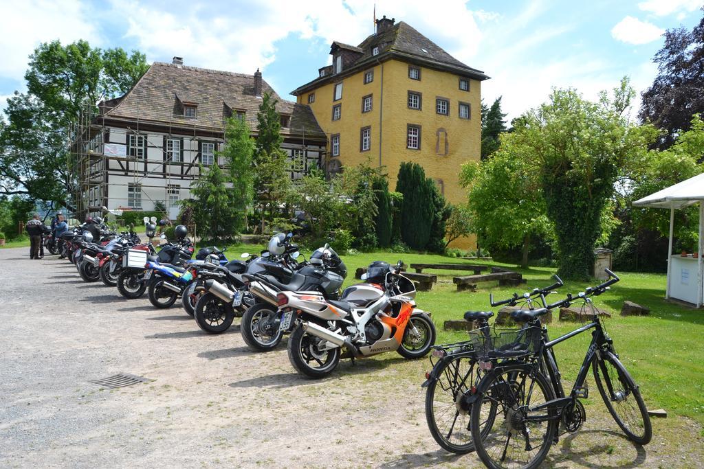 Tonenburg Hotel Hoexter Exterior photo