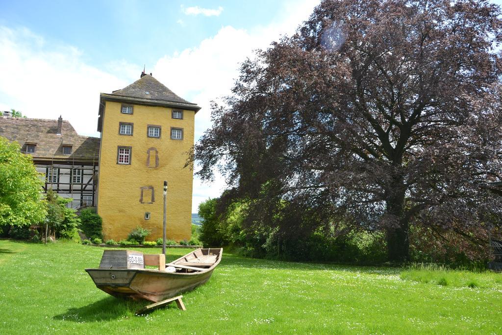 Tonenburg Hotel Hoexter Exterior photo